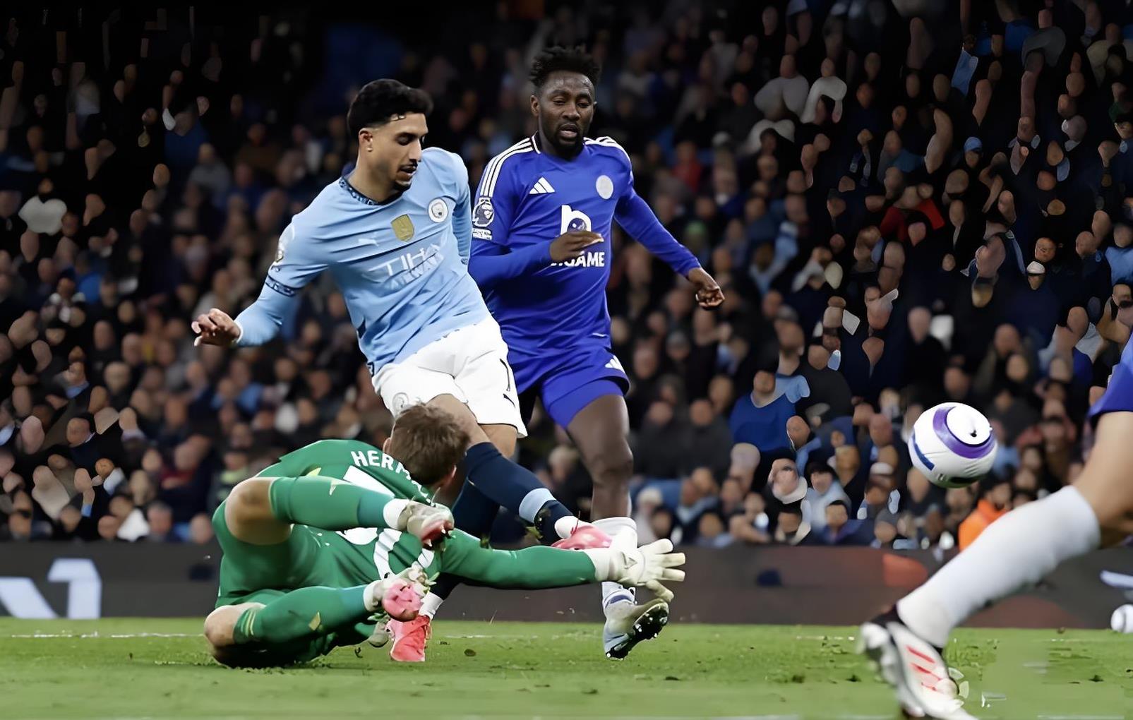 里程碑夜曼城临场应变，国王杯关键时刻刷纪录，气氛紧张，资深球员宣示担当的简单介绍拳头