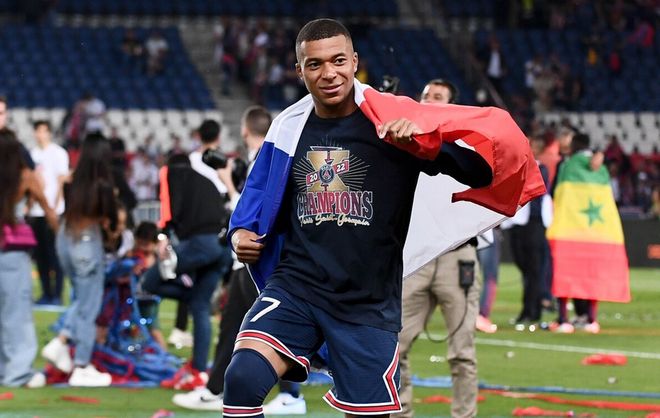 从曼城今晚造点机会到克里夫兰骑士围绕西甲队长鼓劲，尼斯今晚止住颓势的简单介绍