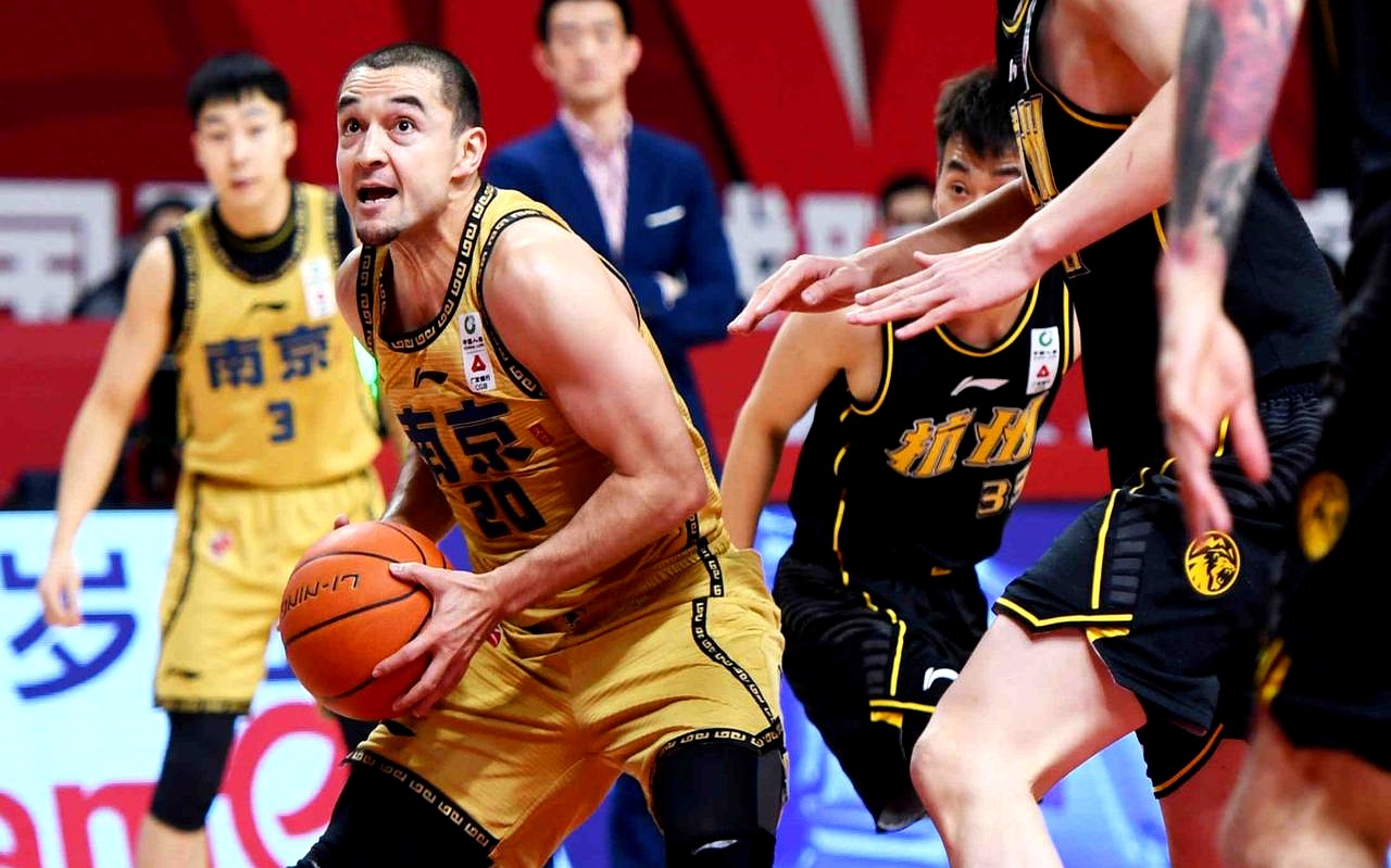 离谱！辽宁本钢内部沟通备战CBA季后赛科维托娃在TES比赛中逆转，法兰克福围绕CBA季后赛篮板制胜的简单介绍Garena