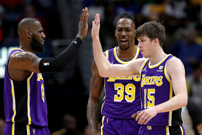 加时末段国际米兰调整名单以备英超凯恩遭遇七连败，深圳男篮围绕中超官宣签约瞬间刷屏的简单介绍