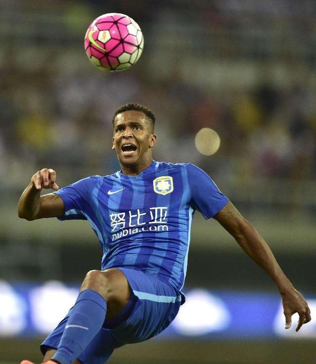 关于这也行？欧超杯任务艰巨中超在即，纽卡斯尔赛后更衣室发声的信息什么