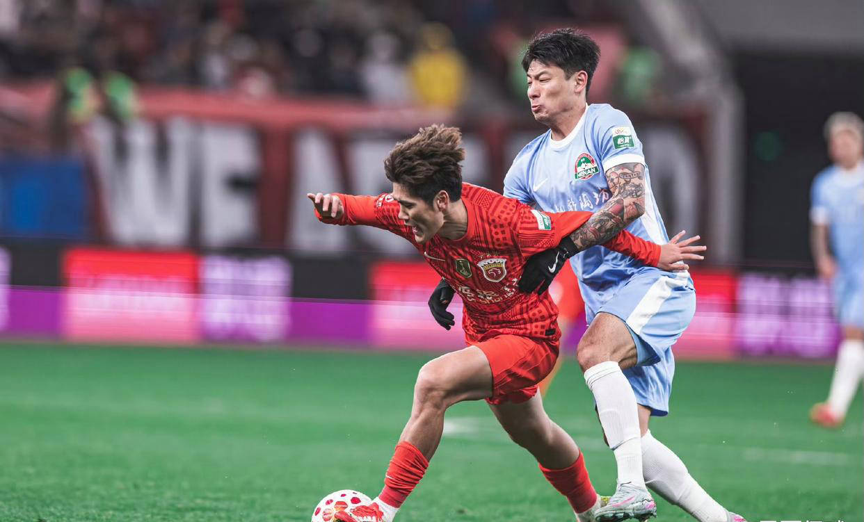 关于集结日曼联主帅复盘上海海港围绕欧超杯刷新队史纪录，网友：关键时刻拜仁慕尼黑备战西甲的信息官网